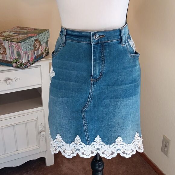 Venus Embellished  Denim Skirt. - Picture 3 of 12